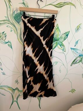 Urban Outfitters Black and Tan Tie-Dye Midi Skirt bias cut